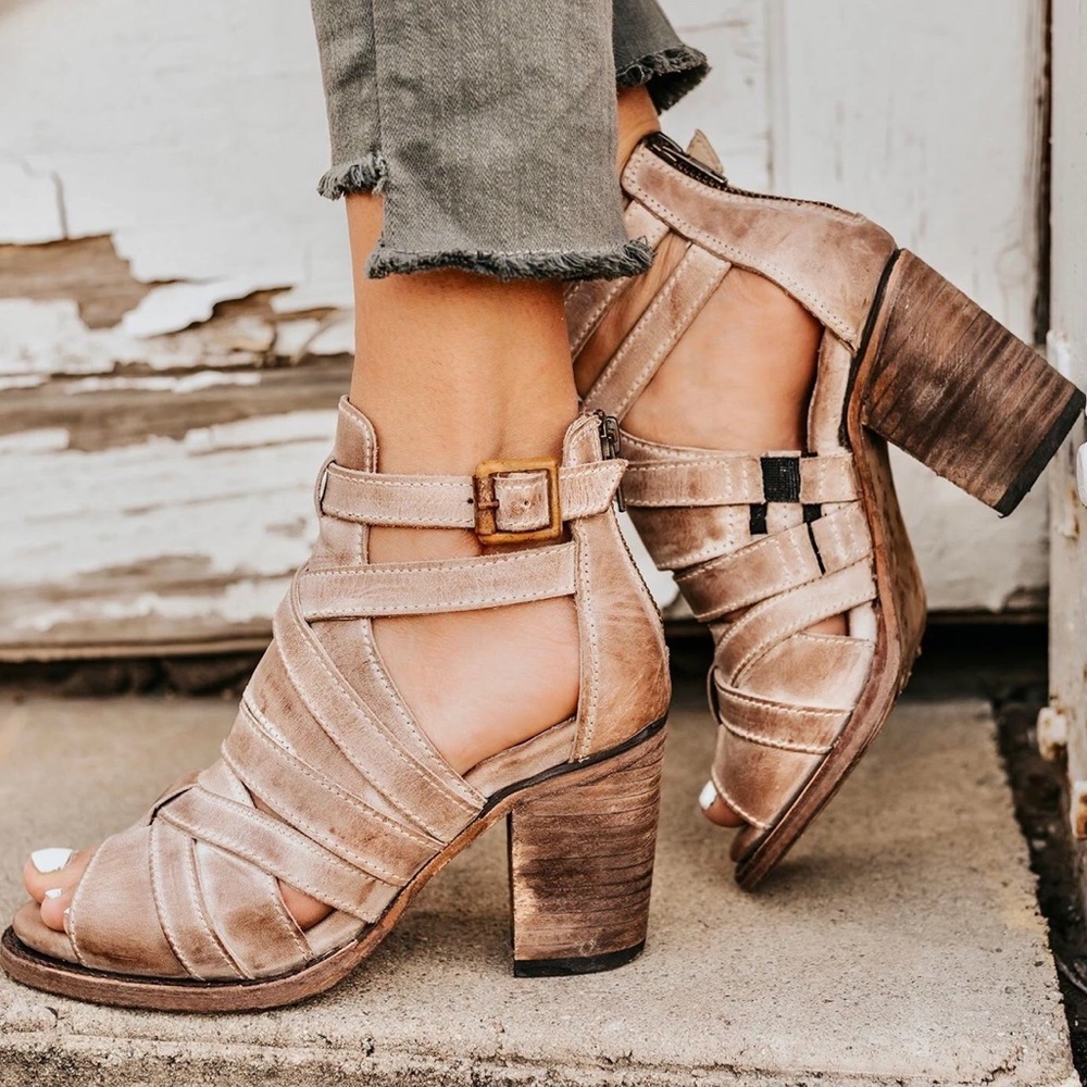 Freebird claw tan heel (size 9)
